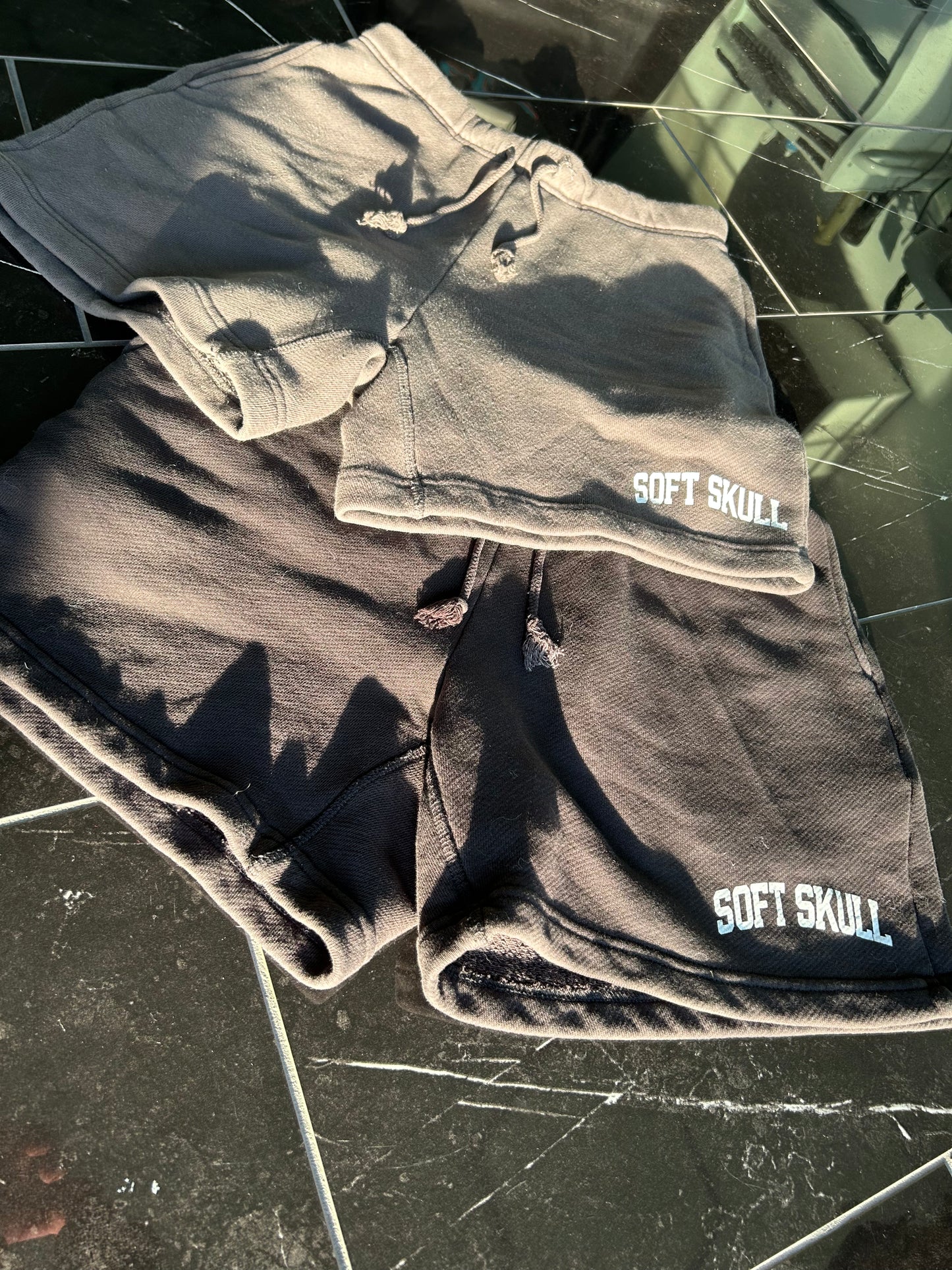 SWEATSHORTS